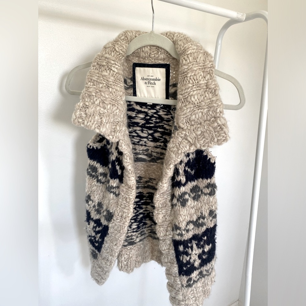 Abercrombie & Fitch Winter Vest - Size S